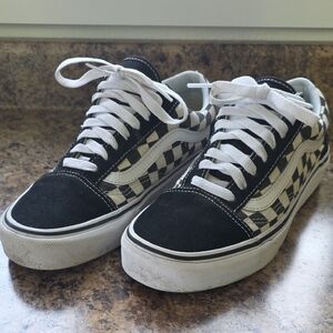 Vans Unisex Men's or Women's Black and White Old Skool Checkerboard Shoe